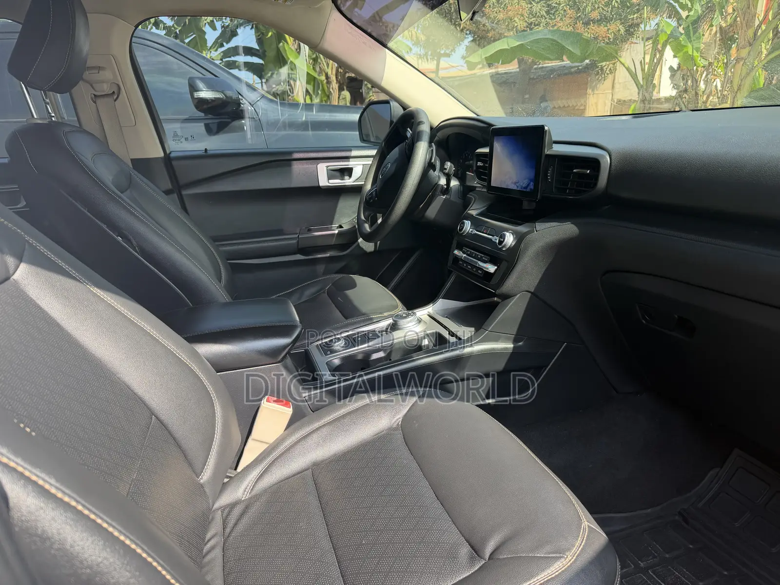 Ford Explorer 2020 White