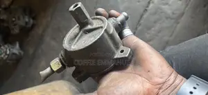 Nissan  Headbody Alternator Pump 2009 2010 2010