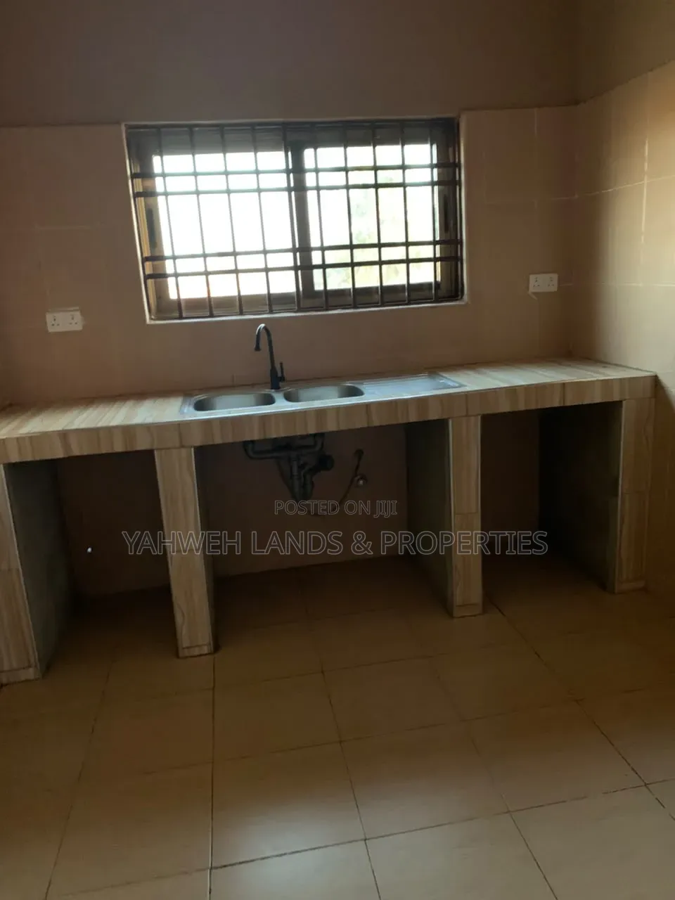 4bdrm Apartment in Greda Estate, First Junction for rent