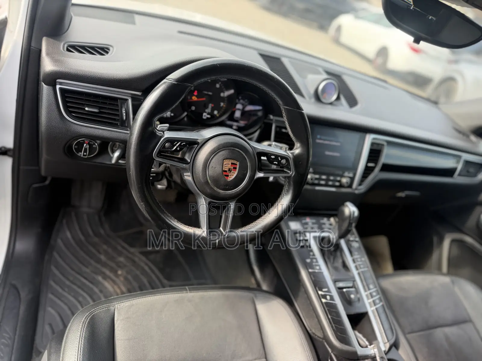 Porsche Macan 2019 White