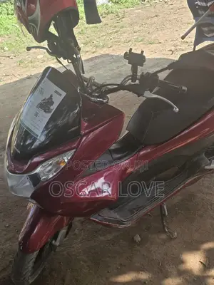 Honda 2013 Red