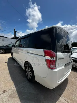 Honda Stepwgn 2012 White