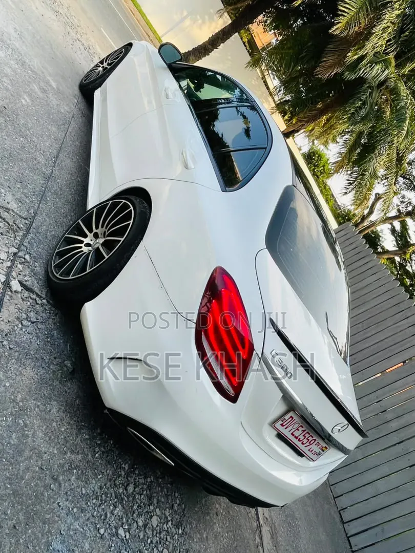 Mercedes-Benz C300 2017 White
