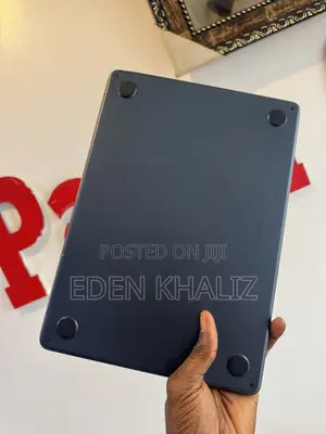 Laptop Apple MacBook Air 2022 M2 8GB Apple M2 SSD 256GB