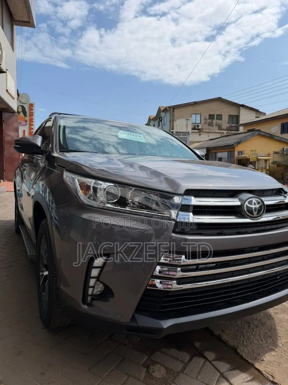 Toyota Highlander LE 2019 Gray