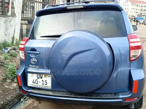 Toyota RAV4 2010 Blue