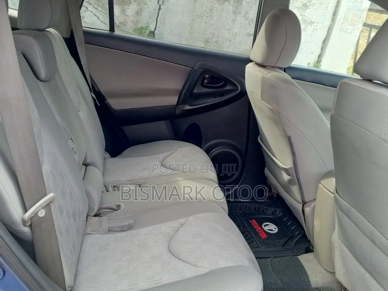 Toyota RAV4 2010 Blue