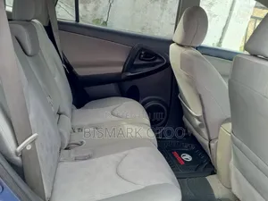 Toyota RAV4 2010 Blue