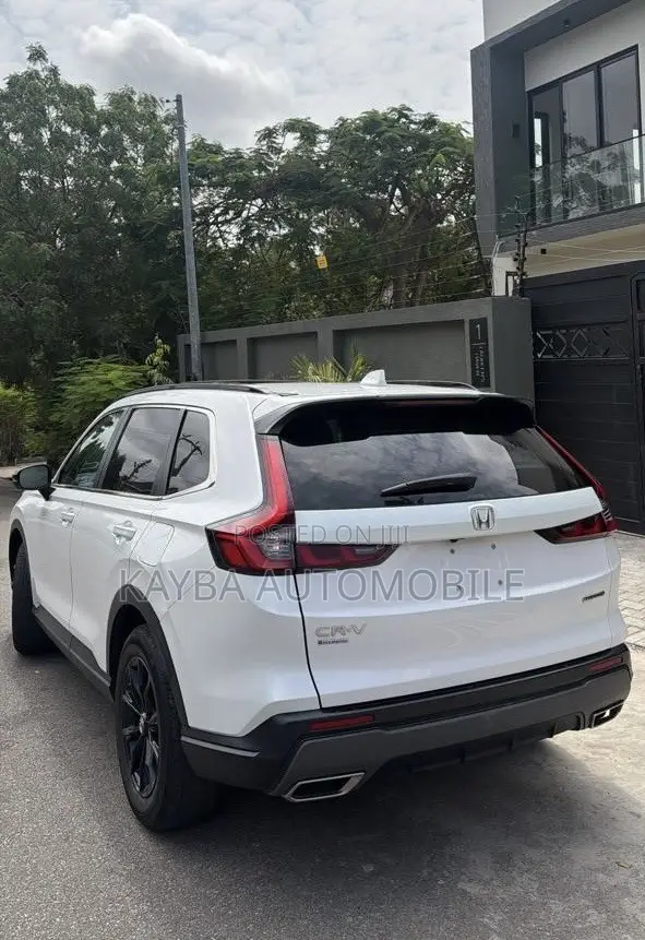 Honda CR-V 2024 White