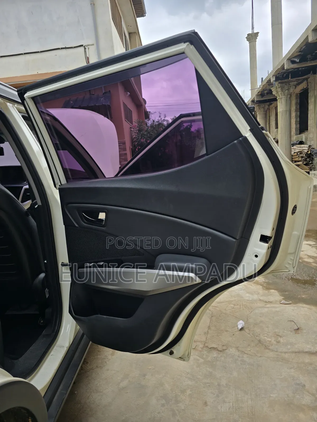 SsangYong Tivoli 2016 White