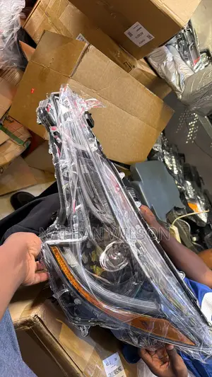 Corolla 2020 SE Headlights Led