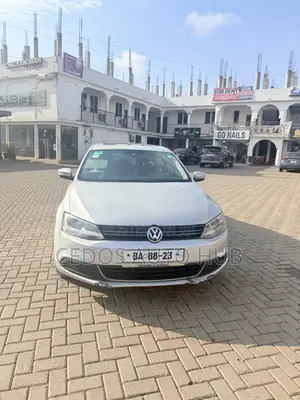 Volkswagen Jetta SE 4dr Sedan (1.8L 4cyl Turbo 5M) 2014 Silver
