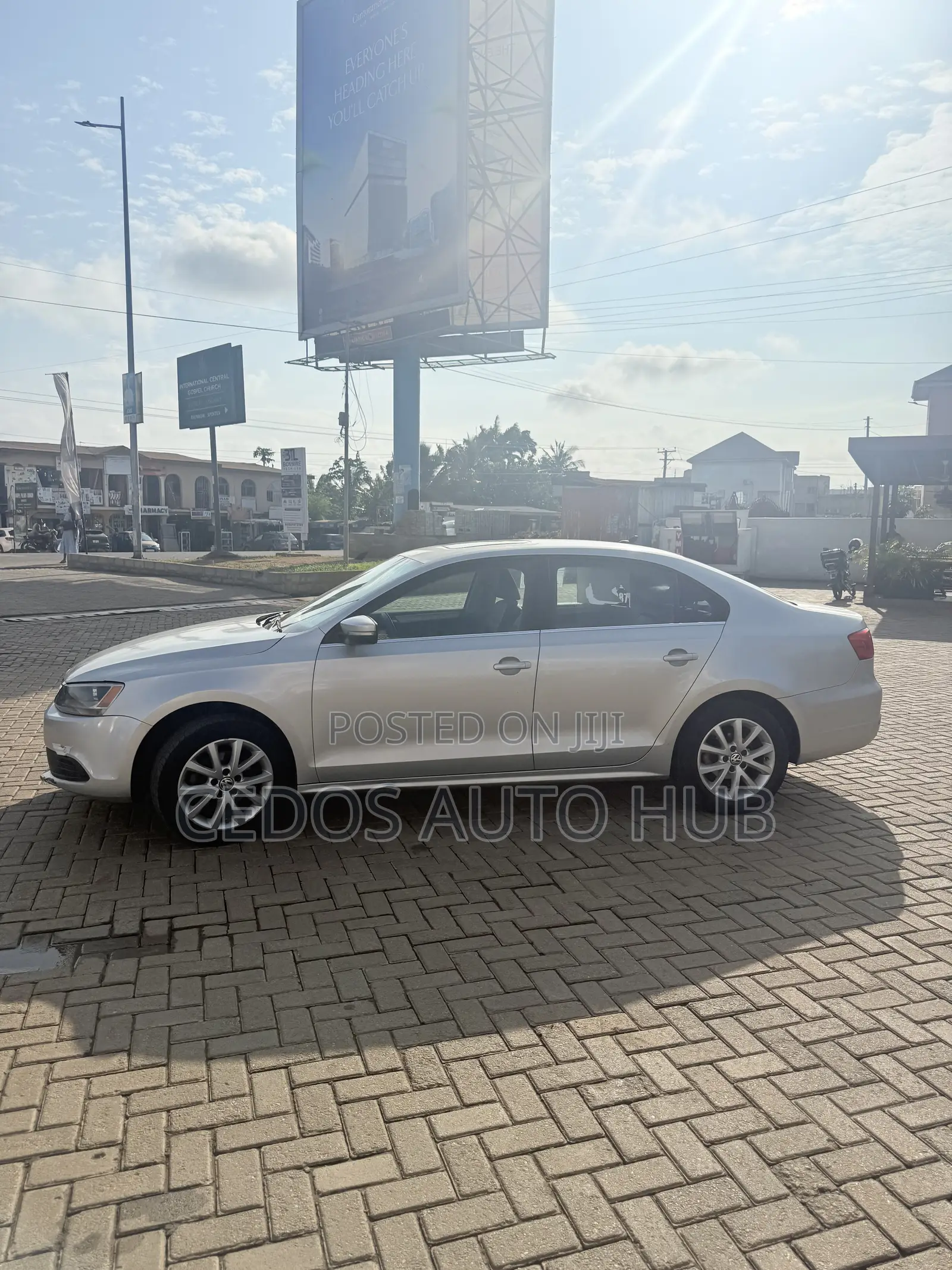 Volkswagen Jetta SE 4dr Sedan (1.8L 4cyl Turbo 5M) 2014 Silver