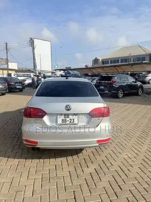Volkswagen Jetta SE 4dr Sedan (1.8L 4cyl Turbo 5M) 2014 Silver