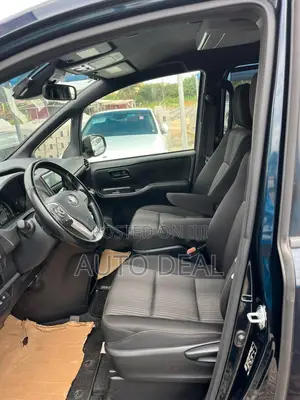 Toyota Noah 2017 Black