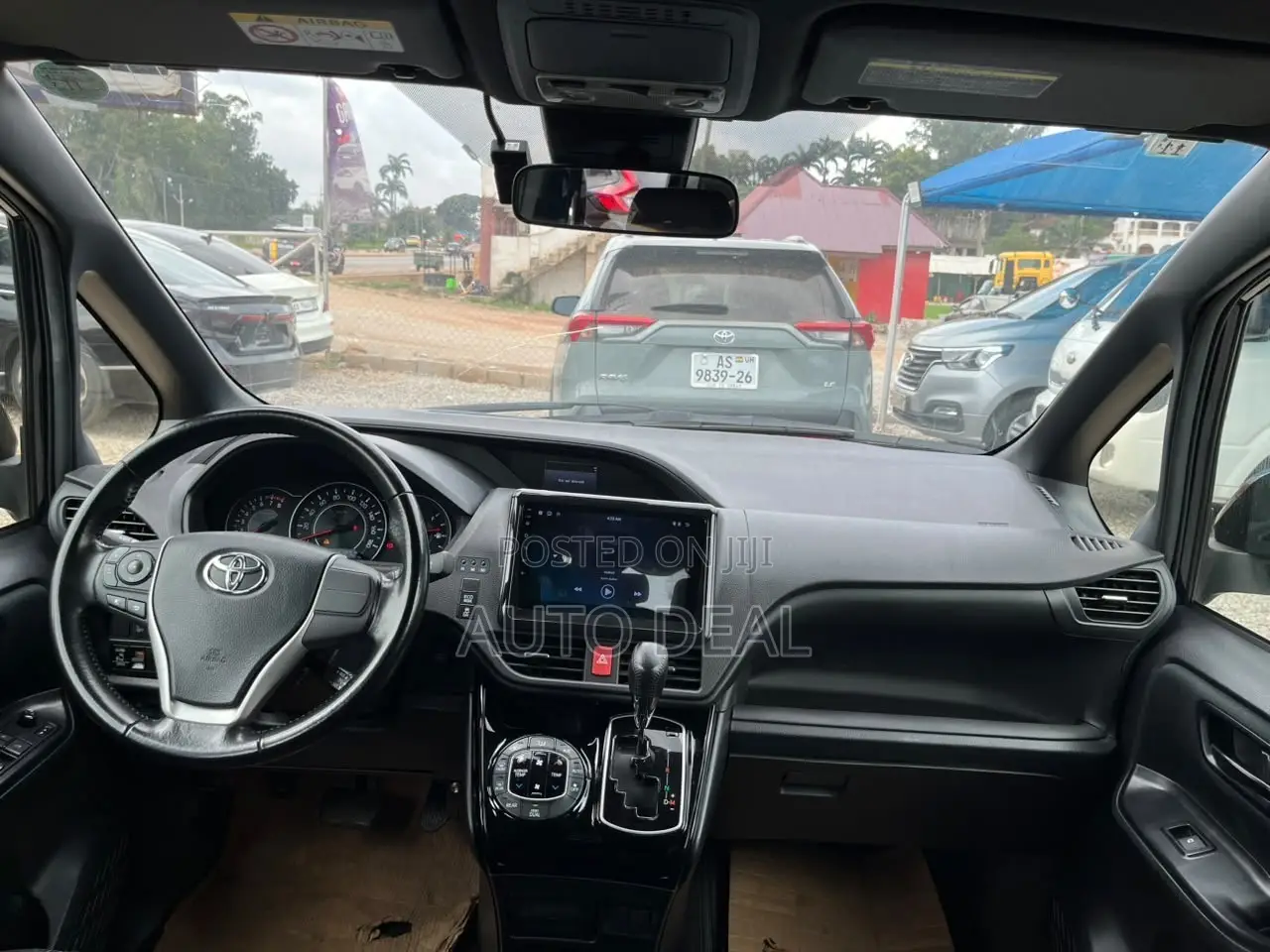Toyota Noah 2017 Black