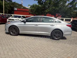Hyundai Sonata Limited 2.0T 4dr Sedan (2.0L 4cyl Turbo 6A) 2015 Gray