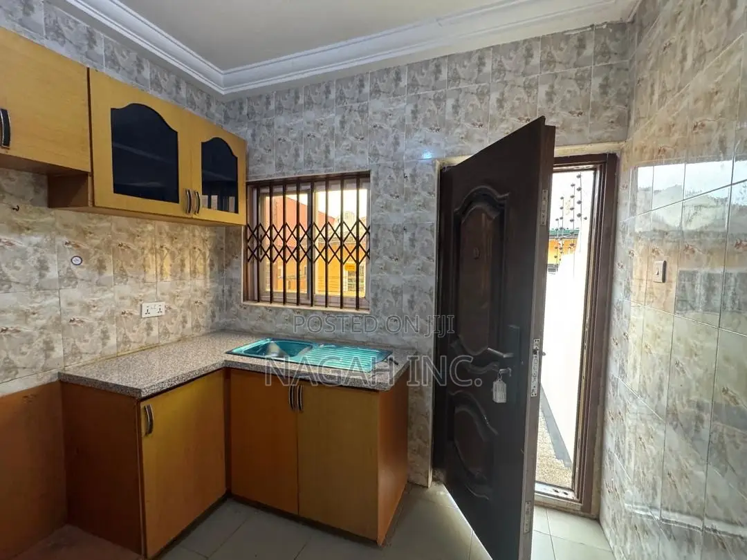 3bdrm House in Kwabenya for rent