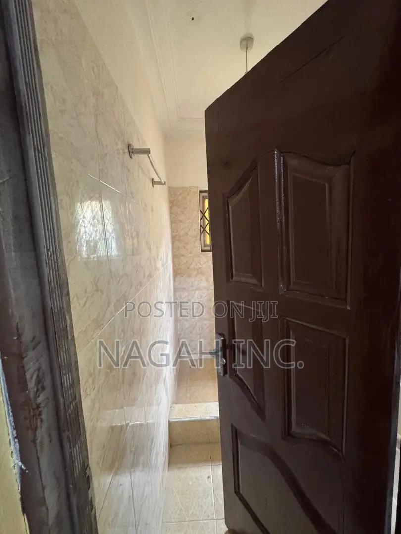 3bdrm House in Kwabenya for rent