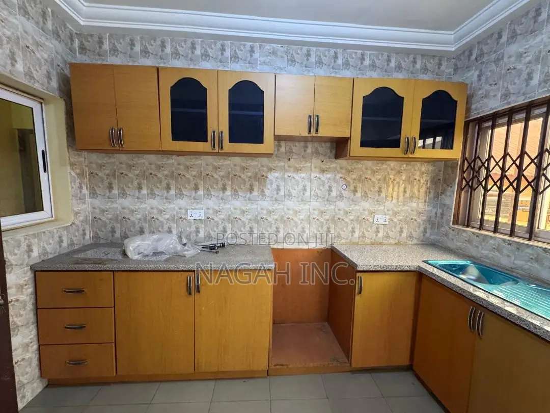 3bdrm House in Kwabenya for rent