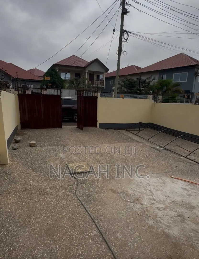 3bdrm House in Kwabenya for rent