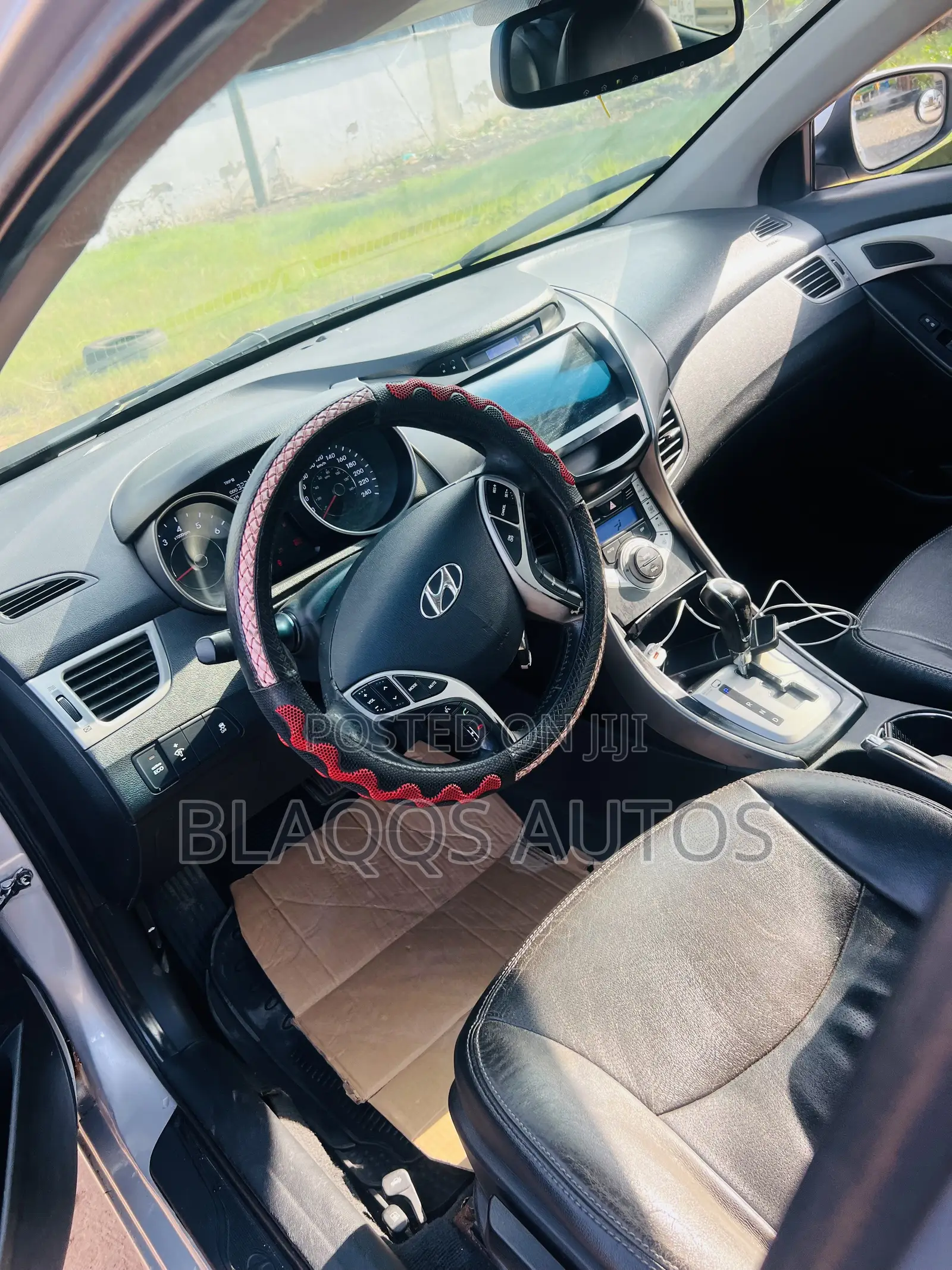 Hyundai Elantra 2012 Silver