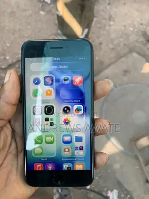 Apple iPhone SE 64 GB Black
