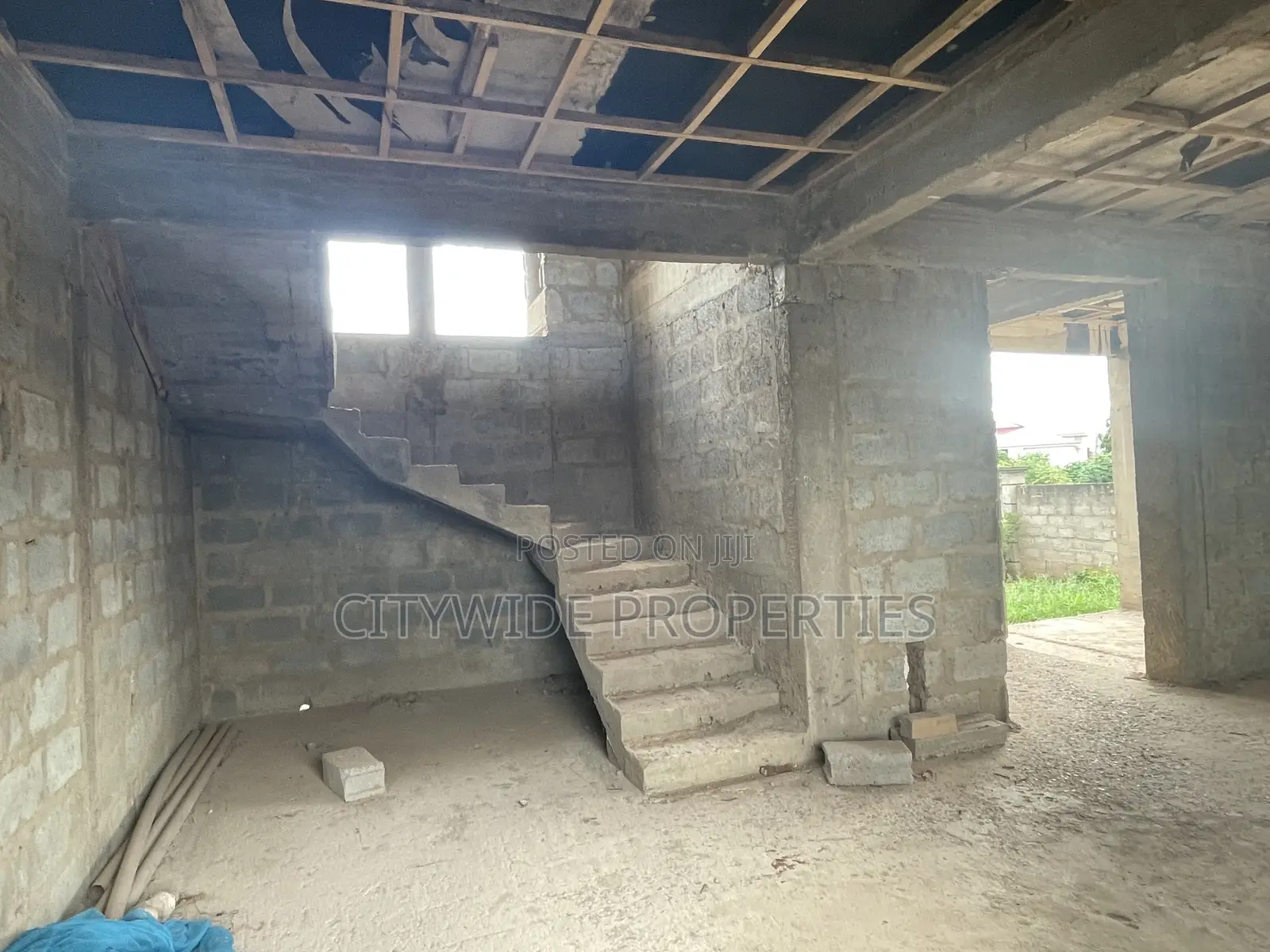 100ft X 70ft Land With Uncompleted House at Pantang