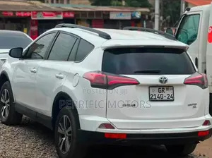 Toyota Rav4 LE 2018