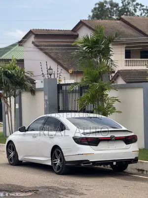 Honda Accord Touring 2.0T 2021 White