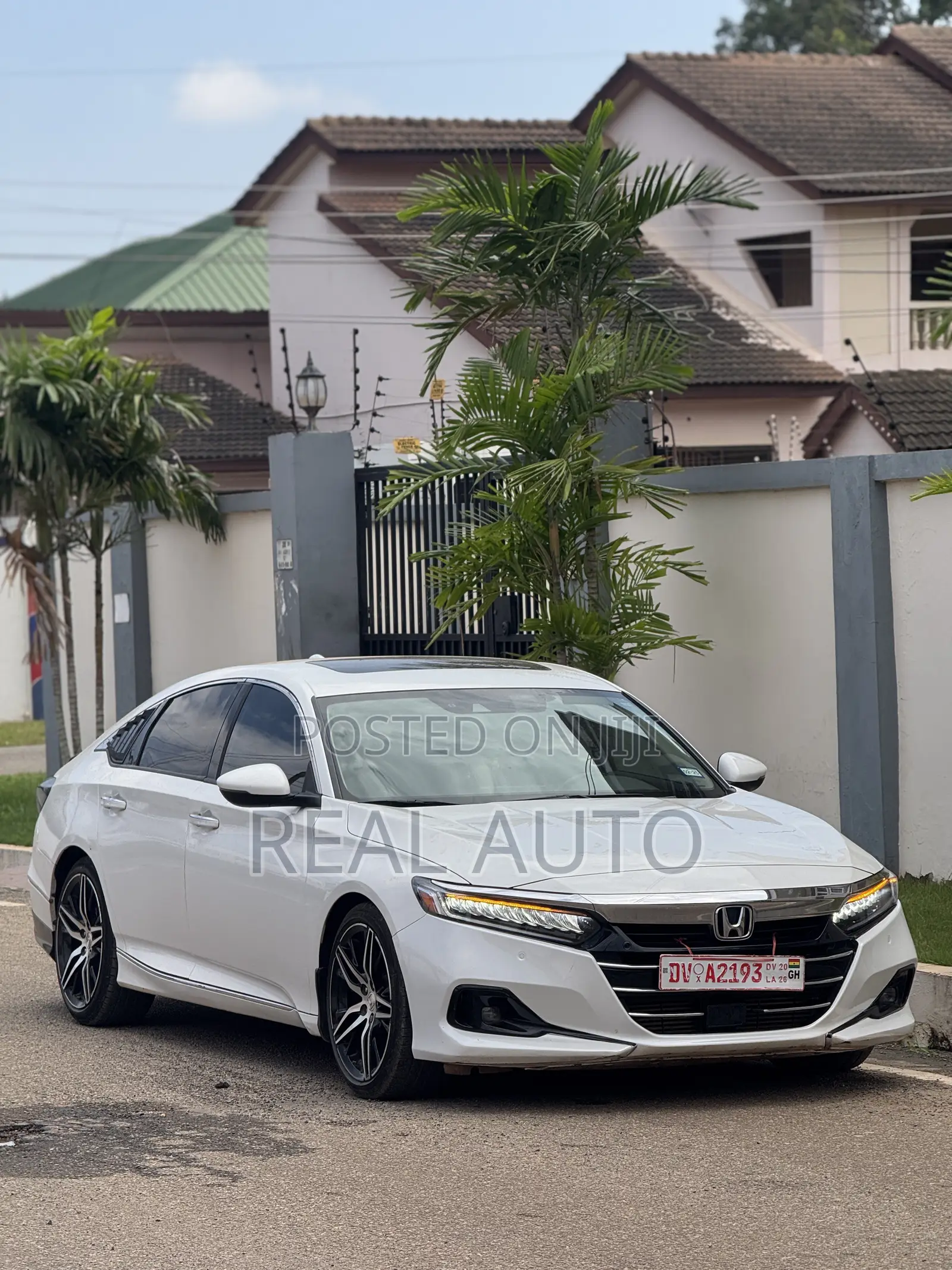 Honda Accord Touring 2.0T 2021 White