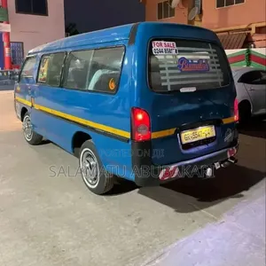 Hyundai H-100 2002 Blue