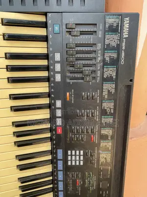 Yamaha Keyboard