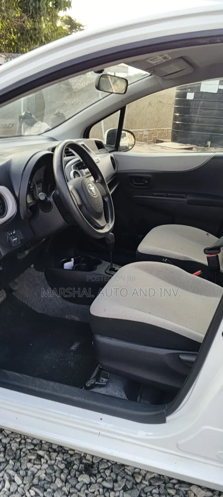 Toyota Vitz 2012 White
