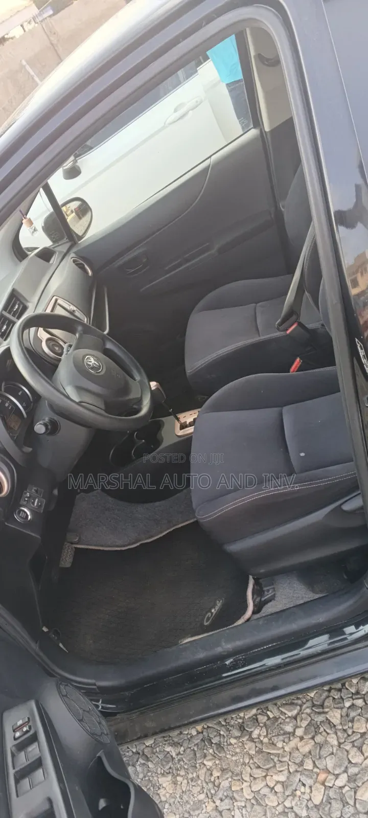 Toyota Vitz 2013 Black