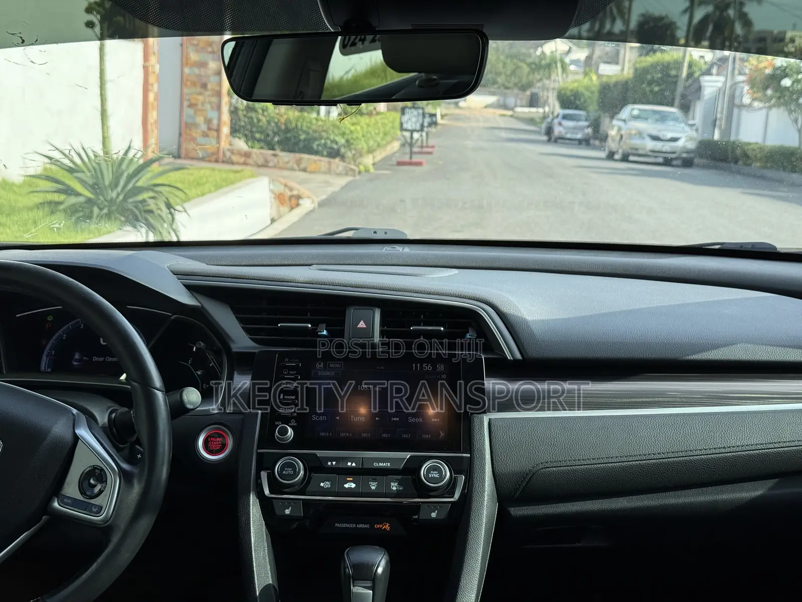 Honda Civic Touring Sedan 2019 Gray