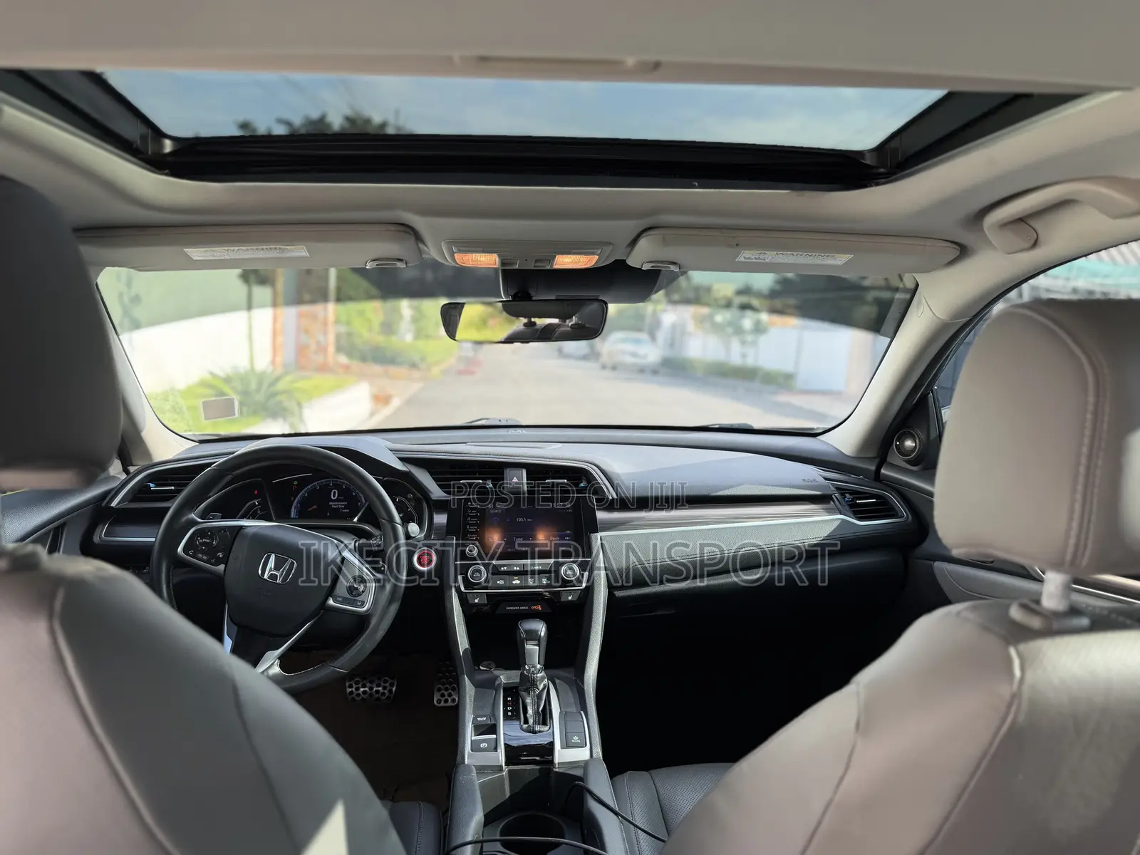 Honda Civic Touring Sedan 2019 Gray