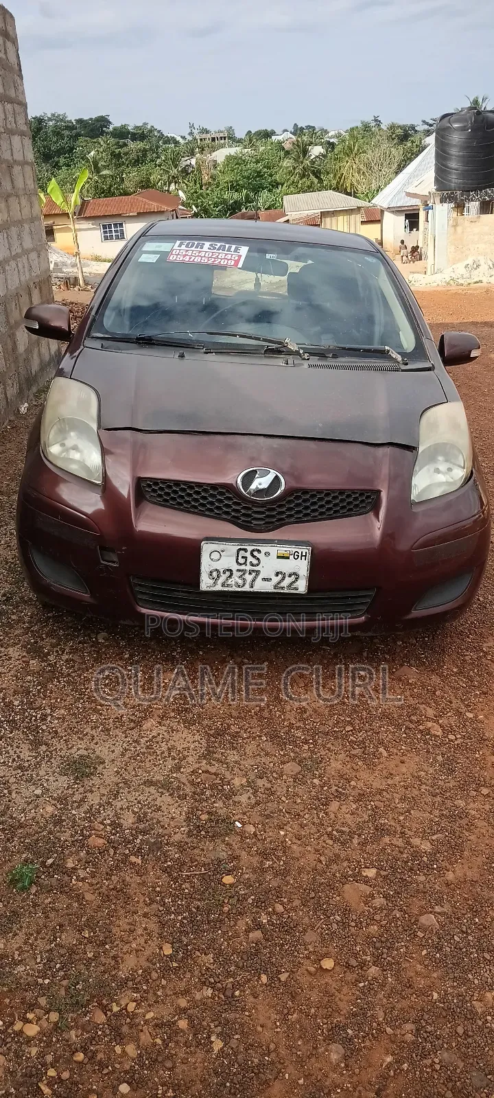 Toyota Vitz 1.3 FWD 5dr 2010 Brown