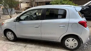 Mitsubishi Mirage ES 2020 Silver