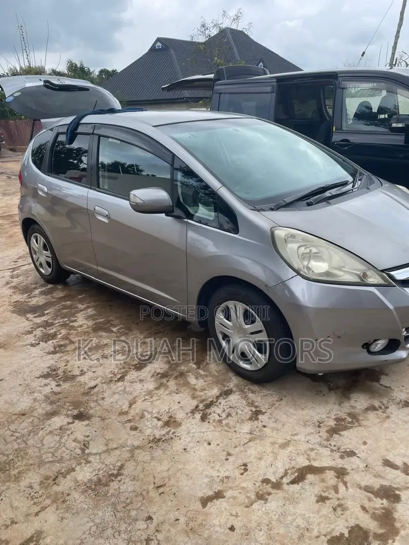Honda Fit 2012 Silver