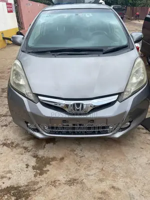 Honda Fit 2012 Silver