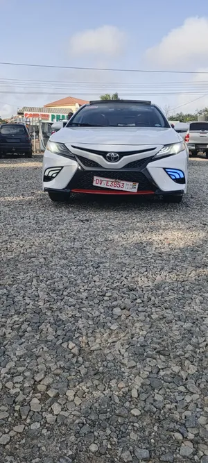 Toyota Camry 2019 White