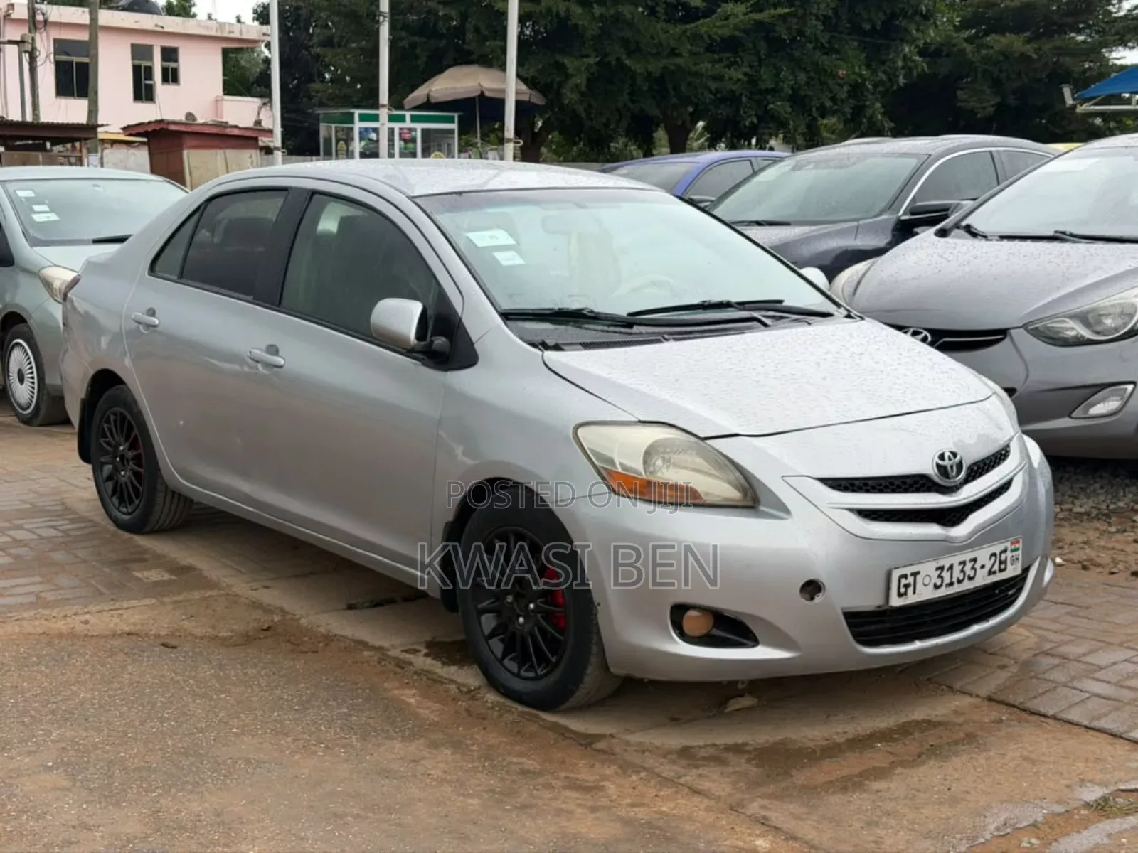 Toyota Yaris 2010 Gray