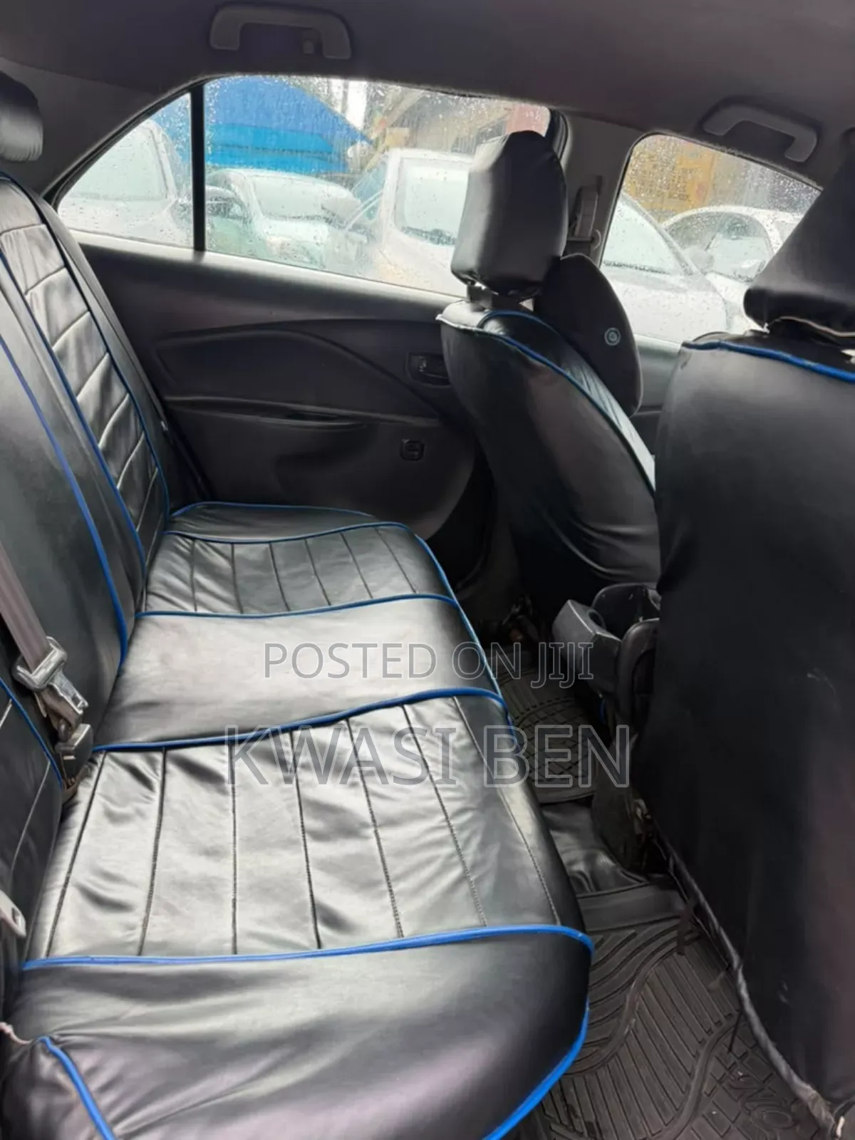 Toyota Yaris 2010 Gray