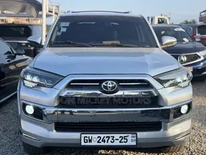 Toyota 4-Runner Limited Nightshade 4x4 2019 Silver