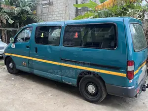 Toyota HiAce 2008 Green