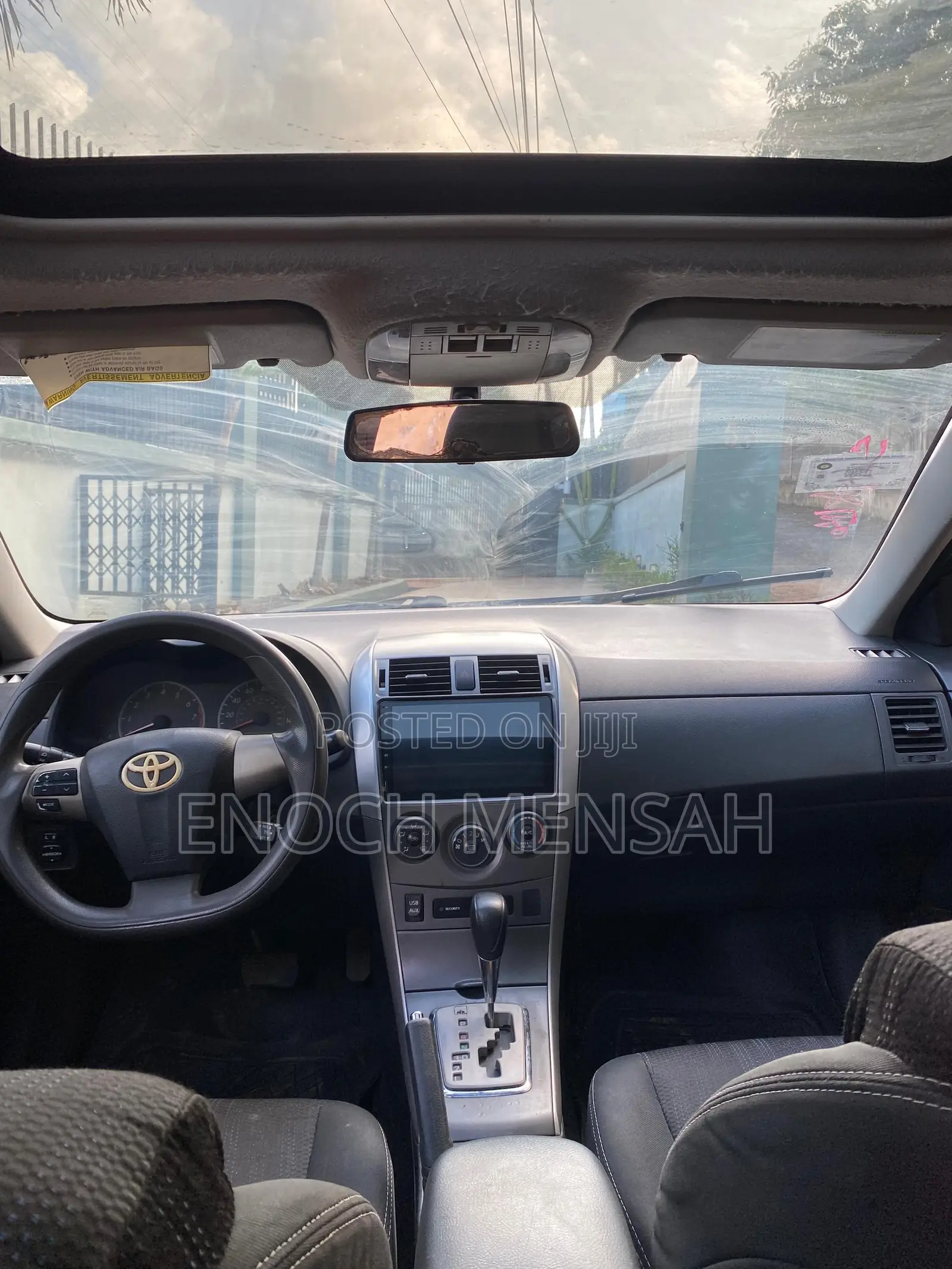 Toyota Corolla L 4dr Sedan (1.8L 4cyl 5M) 2013 Gray
