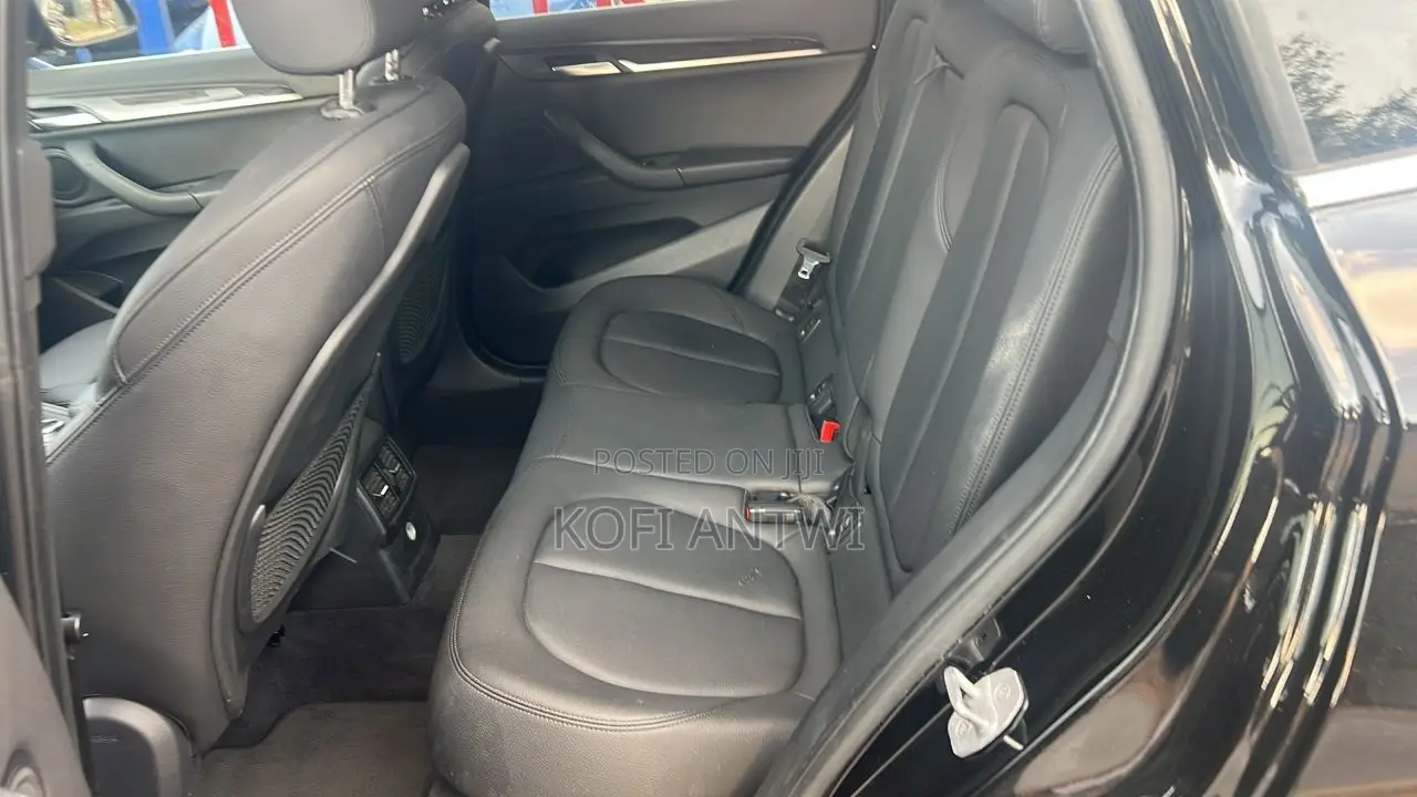 BMW X1 xDrive28i AWD 2018 Black