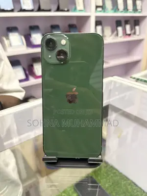 Apple iPhone 13 128 GB Green