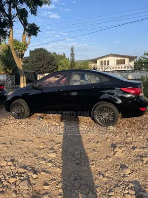 Hyundai Accent 2012 Black